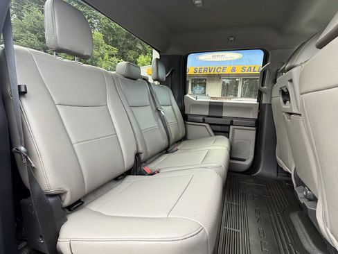 Used 2022 Ford F350 XL w/ STX Appearance Package AWD/4WD image 16