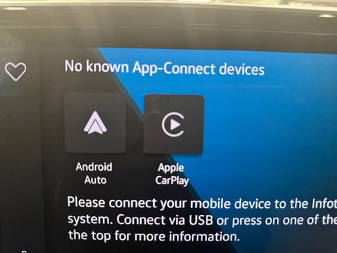 Used 2024 Volkswagen Atlas Cross Sport SE image 17