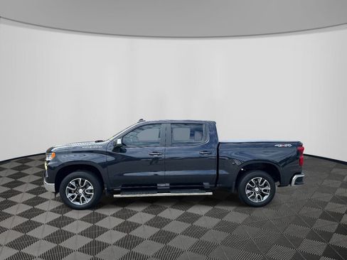 Used 2024 Chevrolet Silverado 1500 LT AWD/4WD image 2
