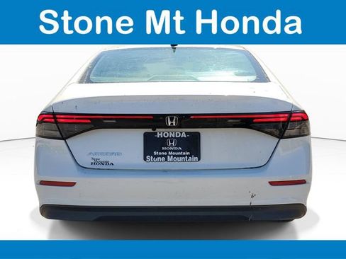 Used 2025 Honda Accord SE image 5