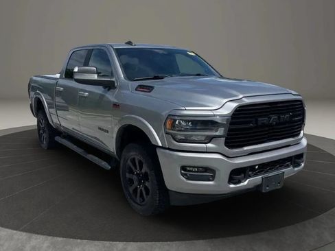 Used 2019 RAM 2500 Laramie w/ Night Edition AWD/4WD image 10