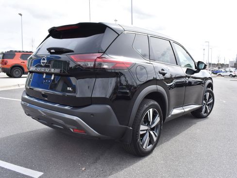 Used 2023 Nissan Rogue SL image 9