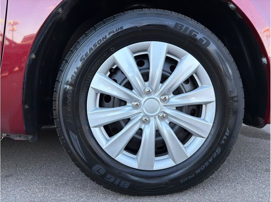 Used 2009 Toyota Sienna CE FWD image 23