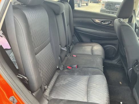Used 2018 Nissan Rogue SV AWD/4WD image 22