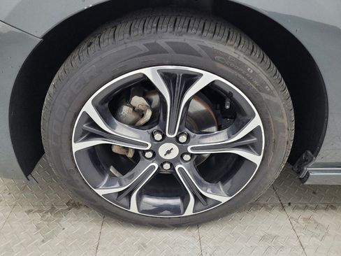 Used 2019 Chevrolet Cruze LT w/ Convenience Package image 31