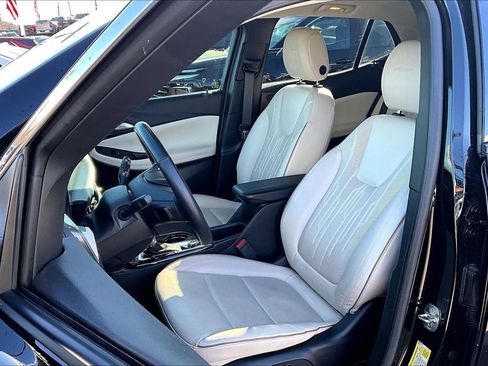 Used 2024 Buick Encore GX Avenir w/ Avenir Technology Package image 19