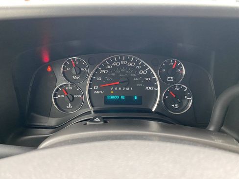 Used 2018 Chevrolet Express 3500 LS RWD image 13