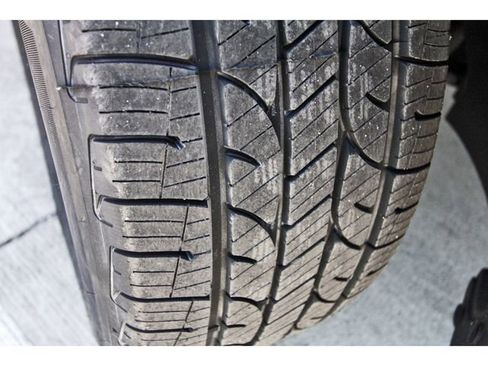 Used 2017 Ford Escape SE image 29