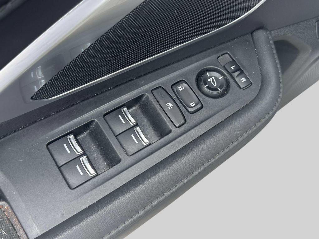 Used 2024 Acura RDX SH-AWD image 15