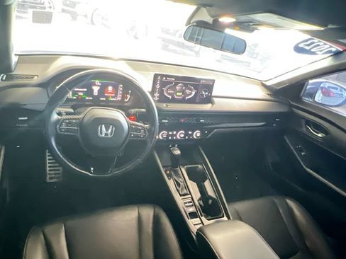 Used 2023 Honda Accord Sport image 28