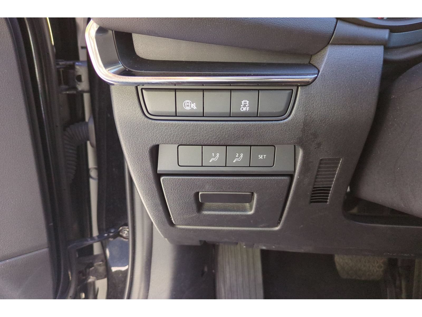 Used 2024 MAZDA MAZDA3 s FWD image 20