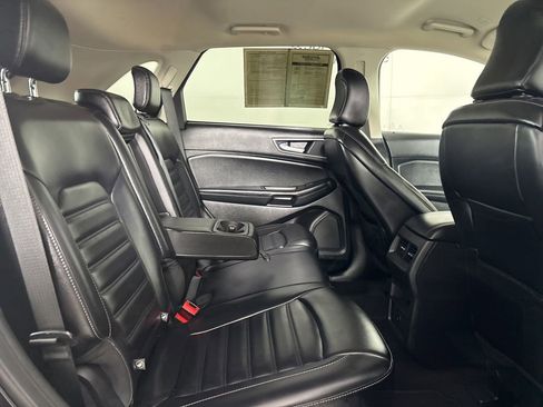 Used 2024 Ford Edge SEL image 25