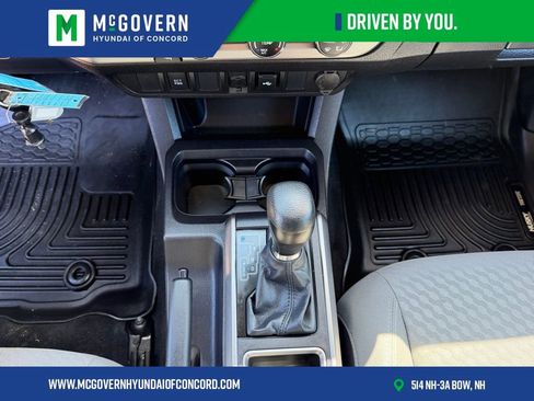 Used 2022 Toyota Tacoma SR5 image 17