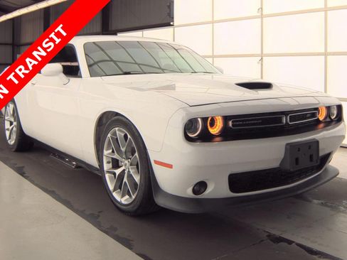 Used 2022 Dodge Challenger GT RWD image 5