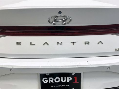 Used 2023 Hyundai Elantra Limited w/ Cargo Package FWD image 32
