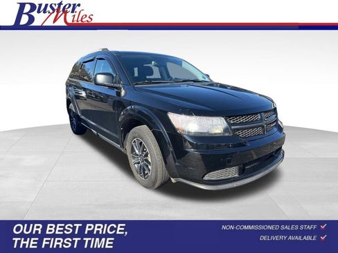 Used 2017 Dodge Journey SE w/ Flexible Seating Group image 1