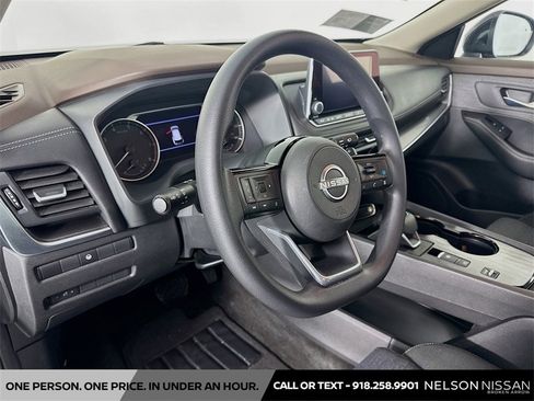 Certified 2023 Nissan Rogue SV image 9