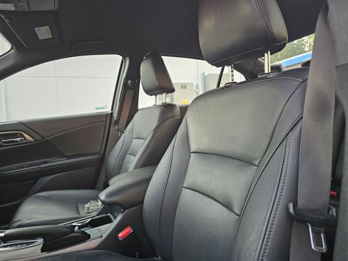 Used 2016 Honda Accord Sport image 24