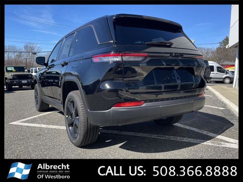 New 2026 Jeep Grand Cherokee Limited image 3