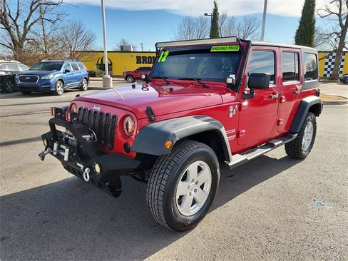 Used 2012 Jeep Wrangler Unlimited Sport image 9