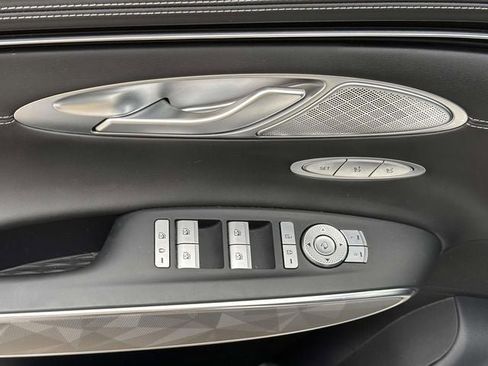 Used 2025 Genesis GV70 3.5T Sport w/ Sport Advanced Package image 16