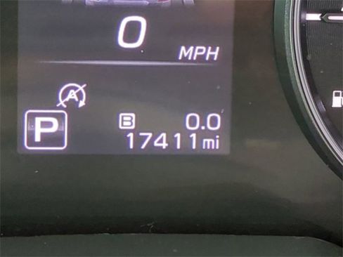 Used 2024 Subaru Outback Premium image 31