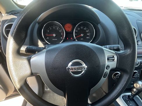 Used 2008 Nissan Rogue SL w/ Moonroof Pkg image 16
