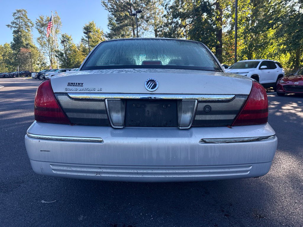 Used 2010 Mercury Grand Marquis LS RWD image 6
