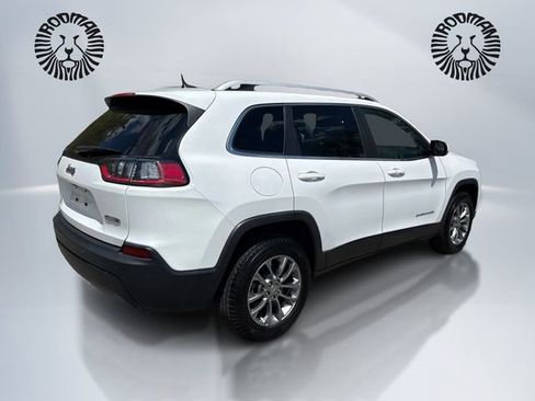Used 2019 Jeep Cherokee Latitude Plus w/ Cold Weather Group AWD/4WD image 5