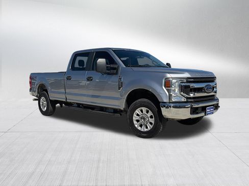 Used 2022 Ford F250 XL w/ STX Appearance Package AWD/4WD image 4