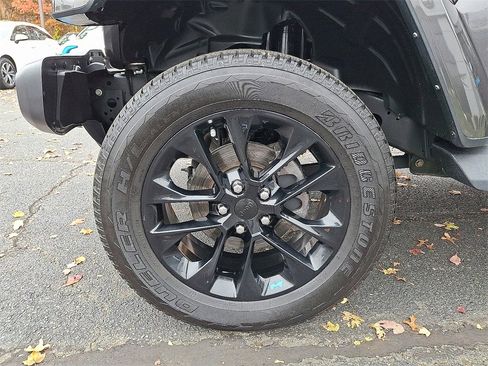 Used 2022 Jeep Wrangler Unlimited Sahara w/ Cold Weather Group image 9