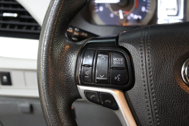 Used 2019 Toyota Sienna LE FWD image 16