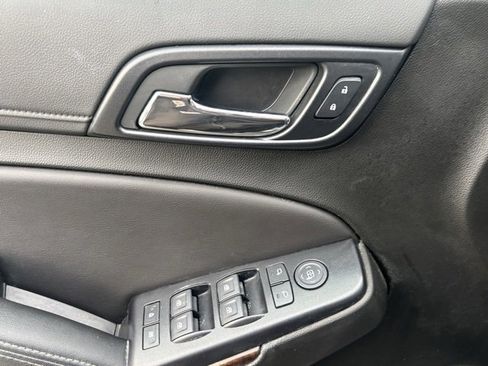 Used 2019 Chevrolet Tahoe LT image 11