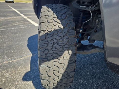 Used 2019 Toyota Tacoma TRD Sport RWD image 29