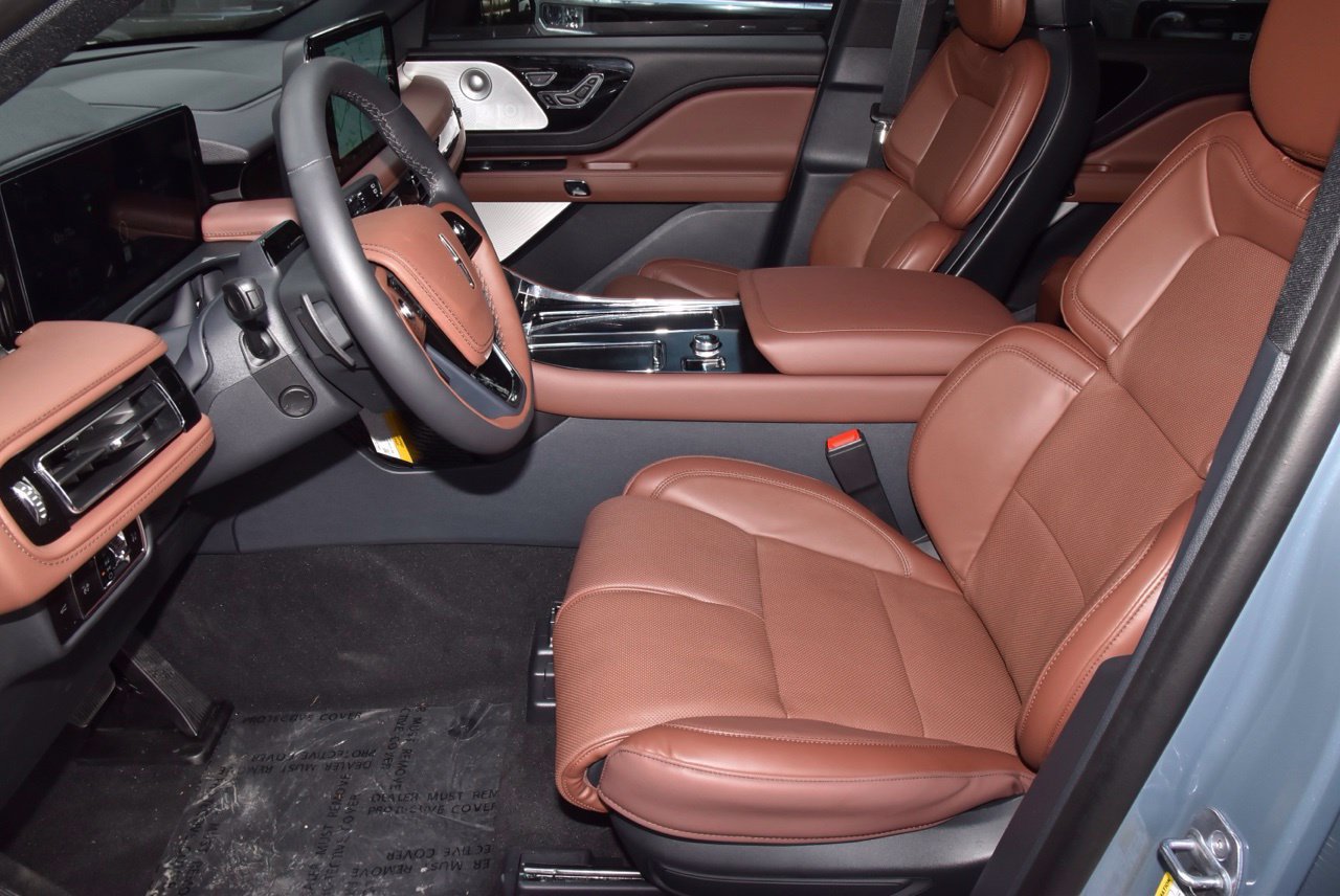 New 2027 Lincoln Aviator Reserve AWD/4WD image 13