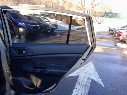 Used 2013 Subaru Crosstrek 2.0i Limited image 32