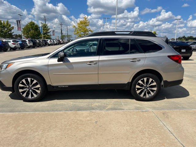 Used 2015 Subaru Outback 3.6R Limited AWD/4WD image 4