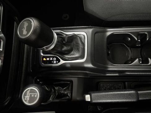 Used 2022 Jeep Wrangler Sport AWD/4WD image 26