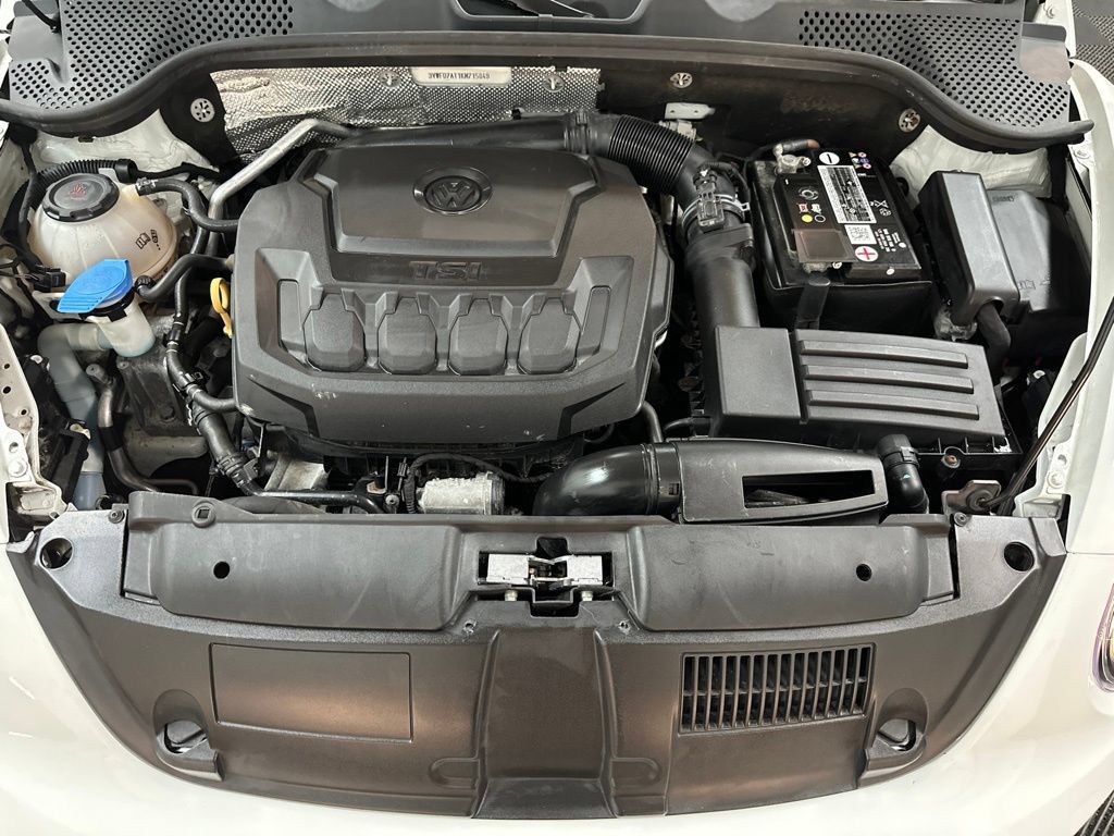 Used 2019 Volkswagen Beetle 2.0T S FWD image 32