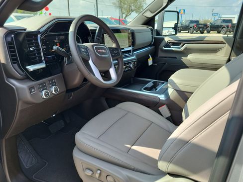 New 2026 GMC Sierra 3500 SLT w/ SLT Premium Package image 14