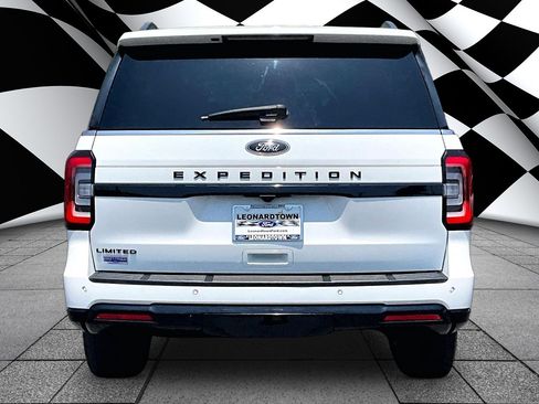 Certified 2024 Ford Expedition Limited AWD/4WD image 4