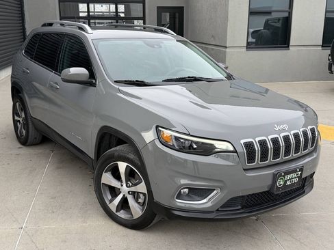 Used 2021 Jeep Cherokee Limited AWD/4WD image 6