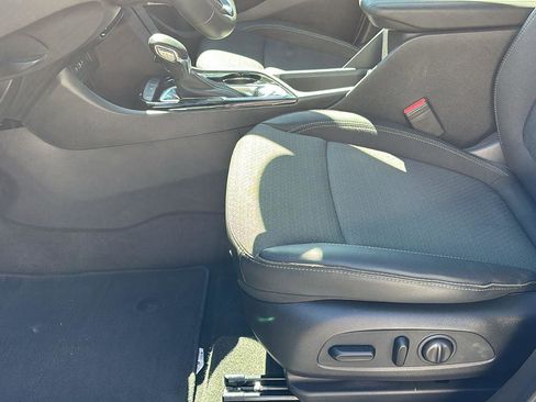 Used 2022 Buick Encore GX Select w/ Experience Buick Package image 13