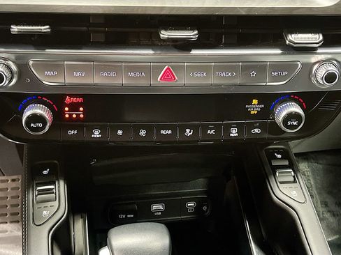 Used 2024 Kia Telluride SX X-Line AWD/4WD image 16