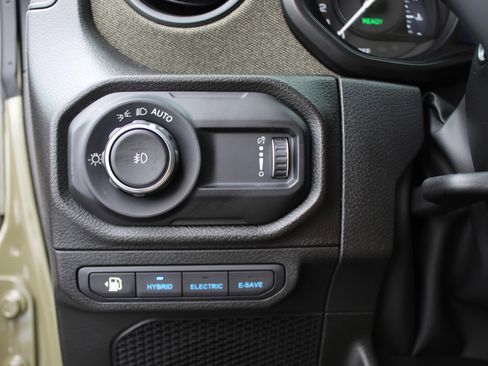 Used 2025 Jeep Wrangler Unlimited Sport S 4xe AWD/4WD image 42