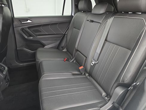 Certified 2023 Volkswagen Tiguan SE R-Line image 13