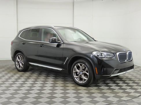 Used 2023 BMW X3 xDrive30i w/ Convenience Package w/ZPA image 3