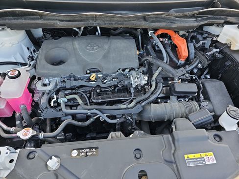 Used 2023 Toyota Sienna XSE image 32