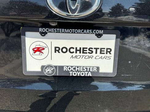 Used 2017 Toyota Highlander SE image 44