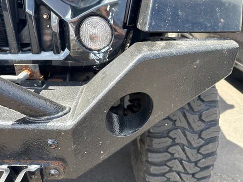 Used 2016 Jeep Wrangler Unlimited Rubicon AWD/4WD image 9
